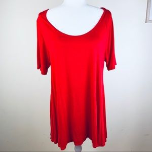 LuLaRoe Perfect Tee in Red